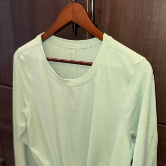 Lululemon Time to Restore Nulu Long
Sleeve Shirt Creamy Mint Size 8 - Picture 4 of 10